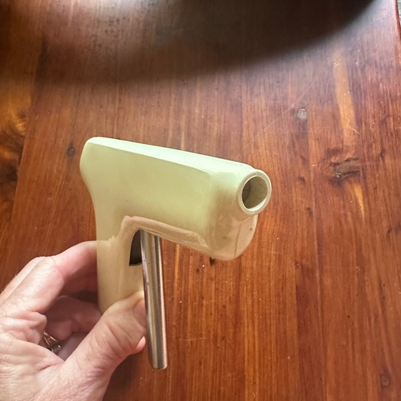 White Anti-Static Gun - Picture 3 of 4